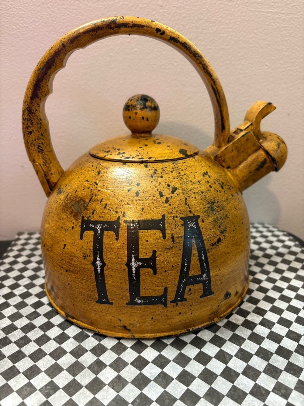 Vintage-Style Yellow Tea Kettle Decorative Whistling Teapot